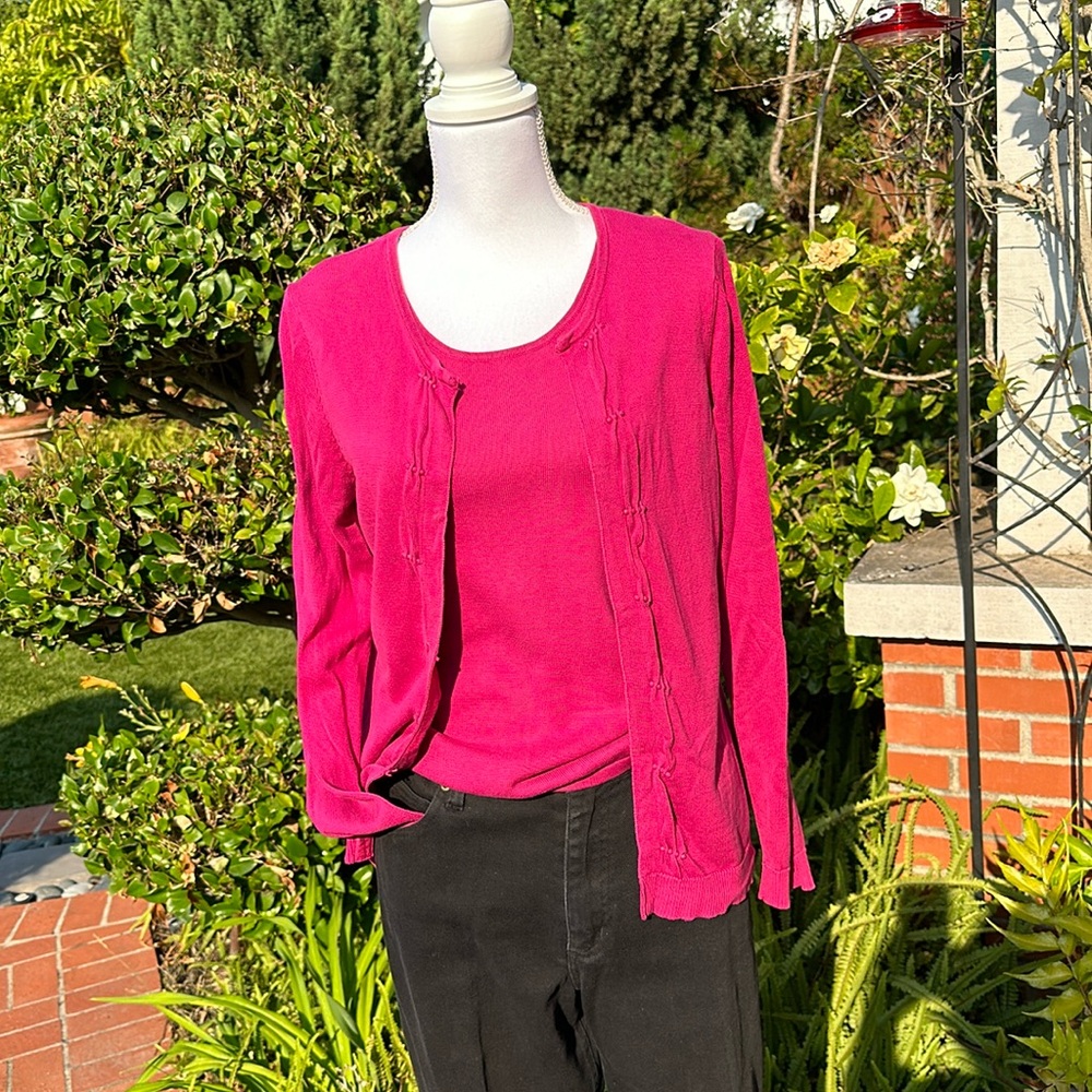 Coldwater Creek 2 pc Bright Fuchsia Scoop Neck Tank with Matching Cardigan